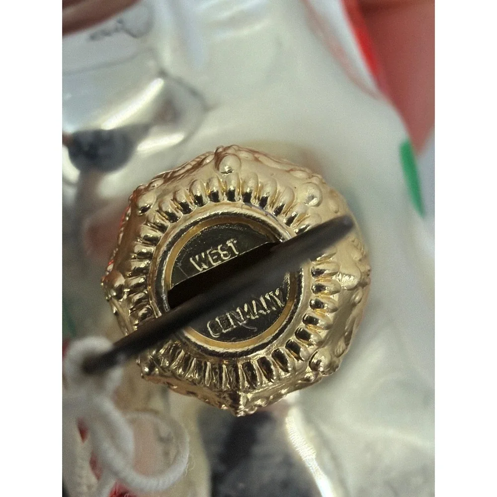 N/A vintage glass